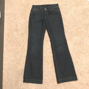 🌟 WHBM Wide Leg Jeans